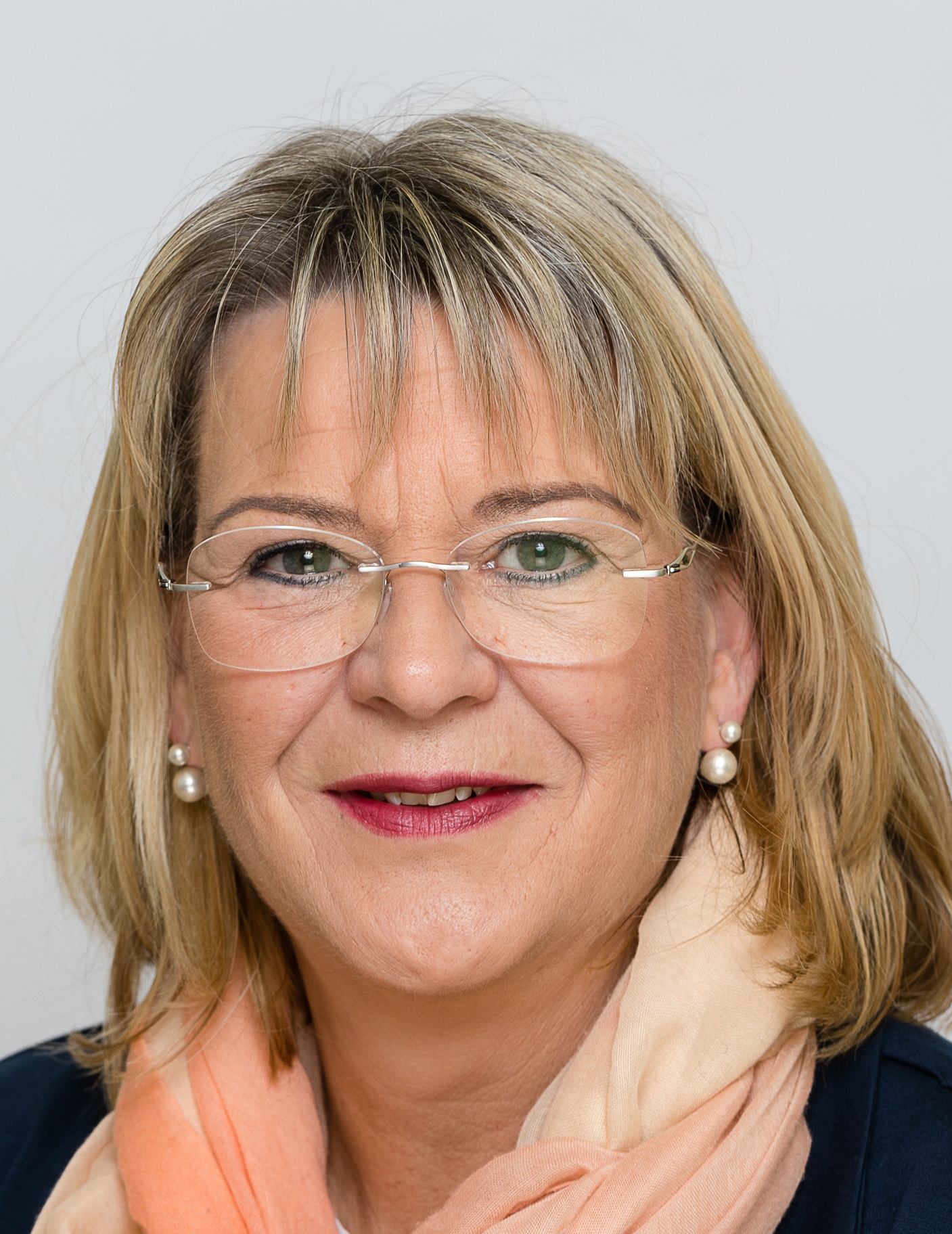  Sabine Stengel