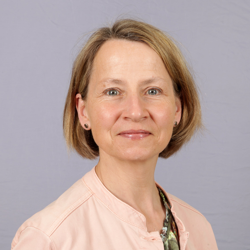  Heike Lippert