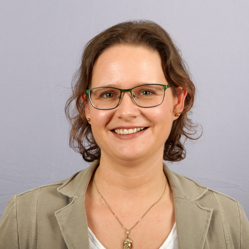  Stefanie Hoos