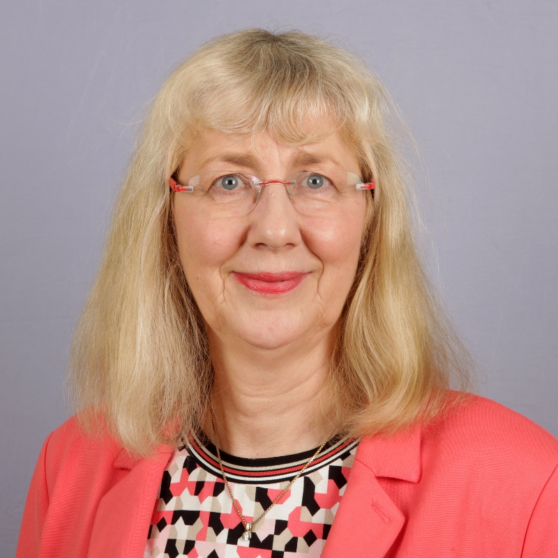  Claudia Frees